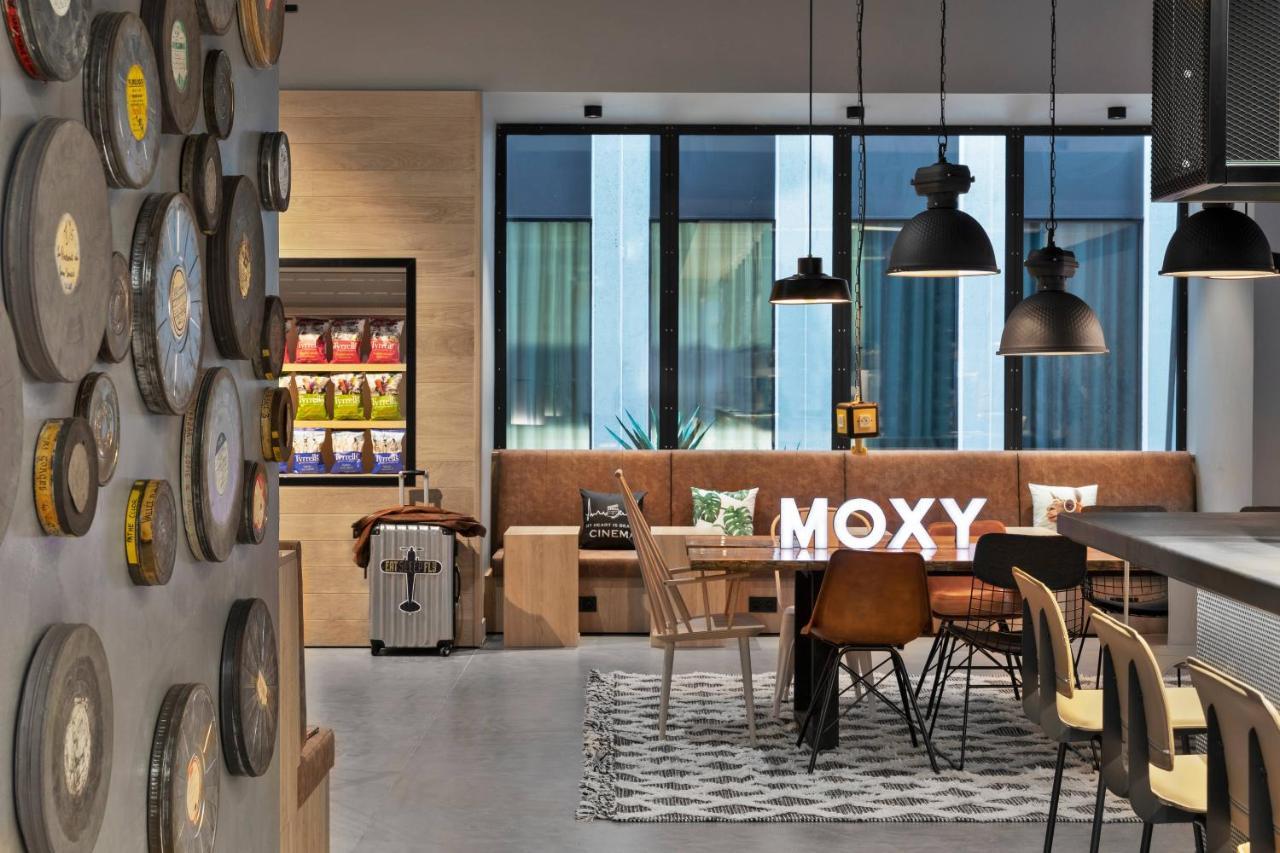 Hotel Moxy Lyon Airport Colombier-Saugnieu Zewnętrze zdjęcie